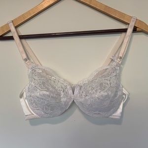 Oscar De La Renta White Lace Bra